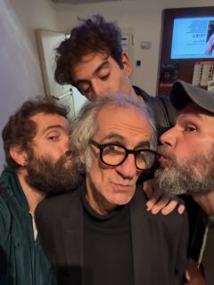 Grazie @spaziodiamanteroma, grazie @leperap ❤️
È stata una settimana incredibile!
Speriamo di poter tornare anche il prossimo anno con "Cuore di porco".
Nel frattempo, amici e amiche di Roma, vi ricordiamo che già a marzo saremo di nuovo nella capitale con due spettacoli al @teatrovascello